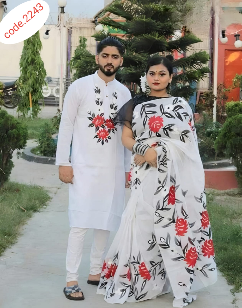 Hand Print saree with Punjabi couple set code 2243